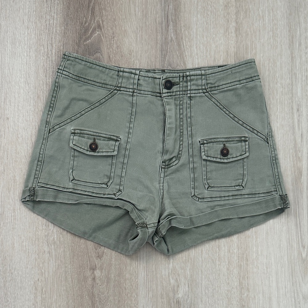 Abercrombie High Waist Cargo Shorts